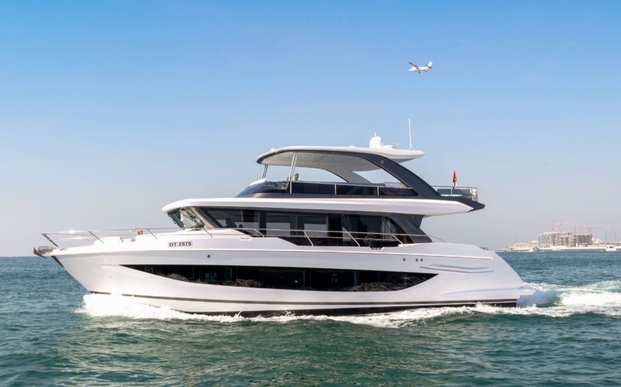 Sky Walker Amie X63 Sport, 63 ft
