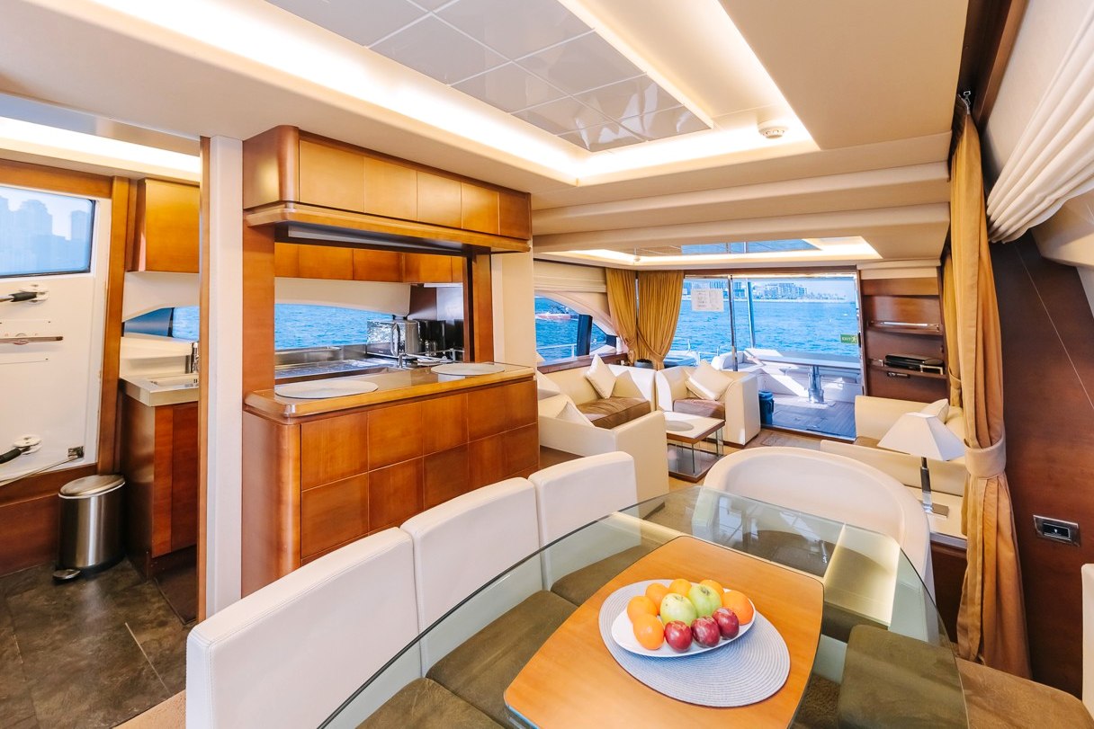 View 6: Azimut Viktoria
