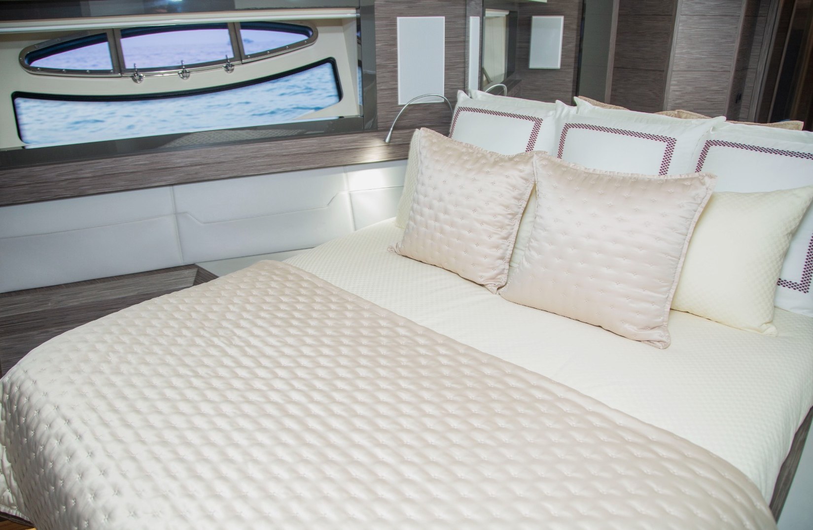 View 14: Pershing