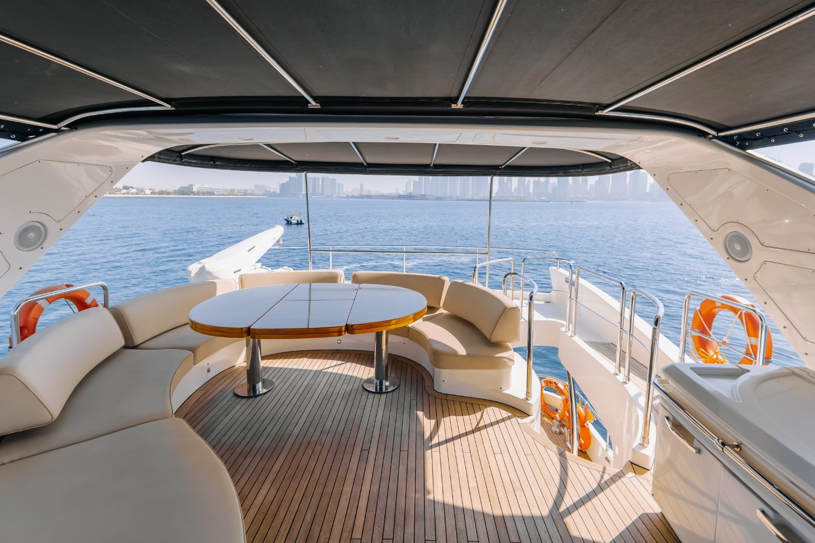 View 11: Azimut Viktoria