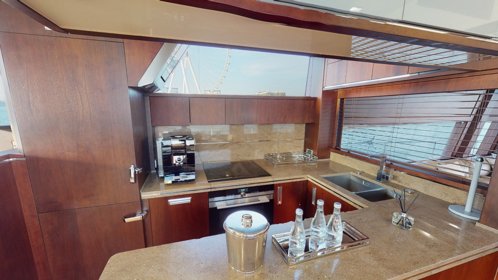 View 8: Galeon