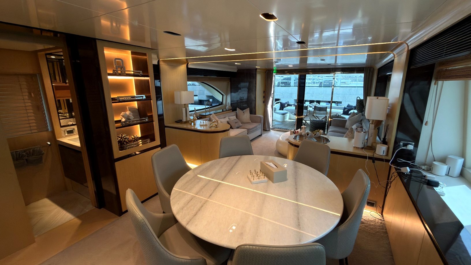 View 8: Azimut Satisfaction