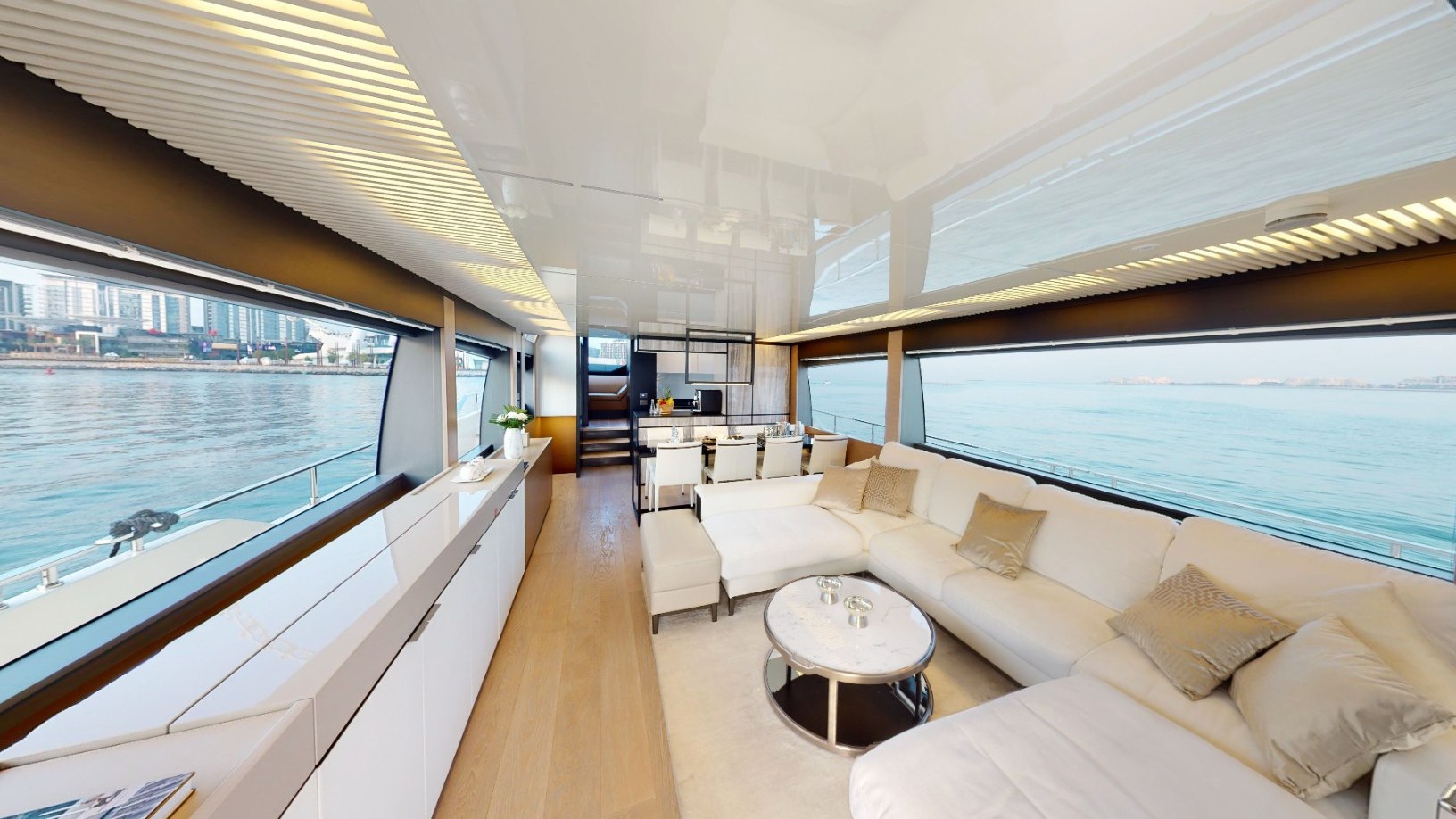 View 13: Ferretti 78 ft