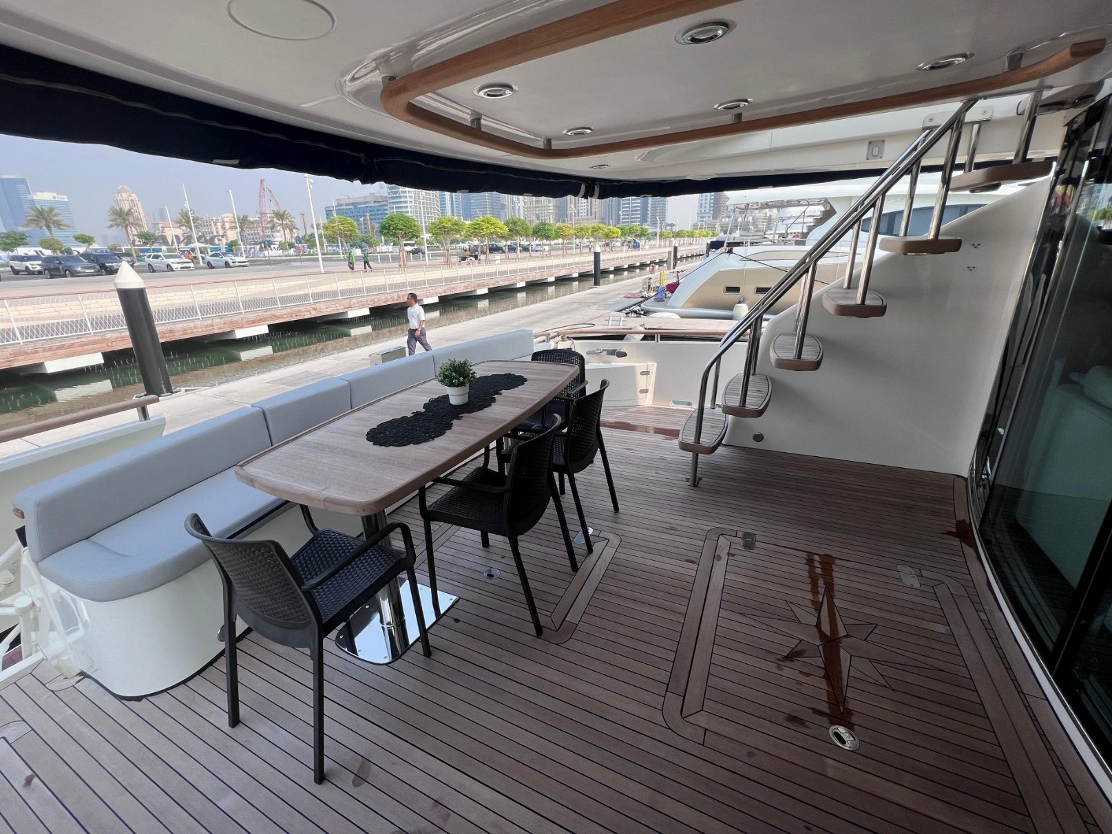 View 6: Fairline Liberty