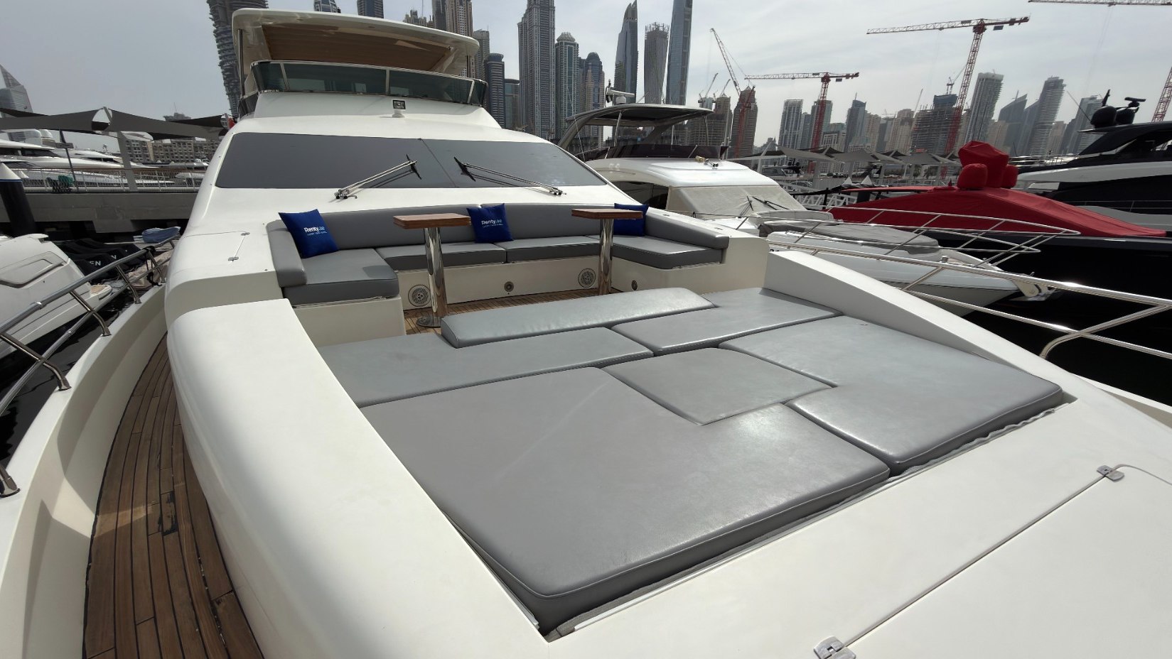 View 6: Azimut Satisfaction