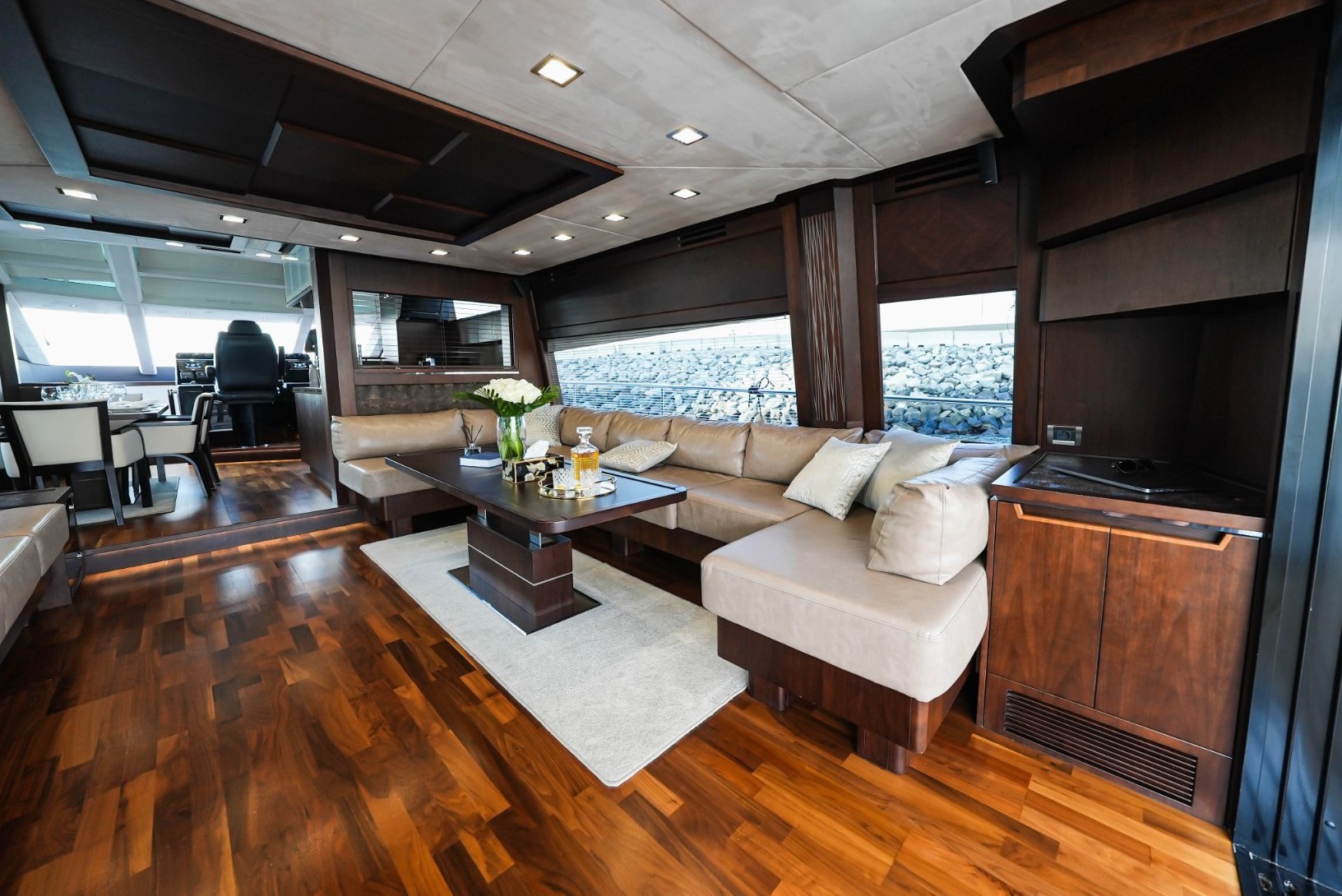 View 15: Galeon