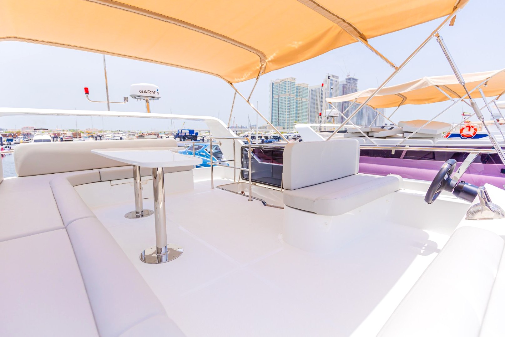 View 10: Sky Walker Axa